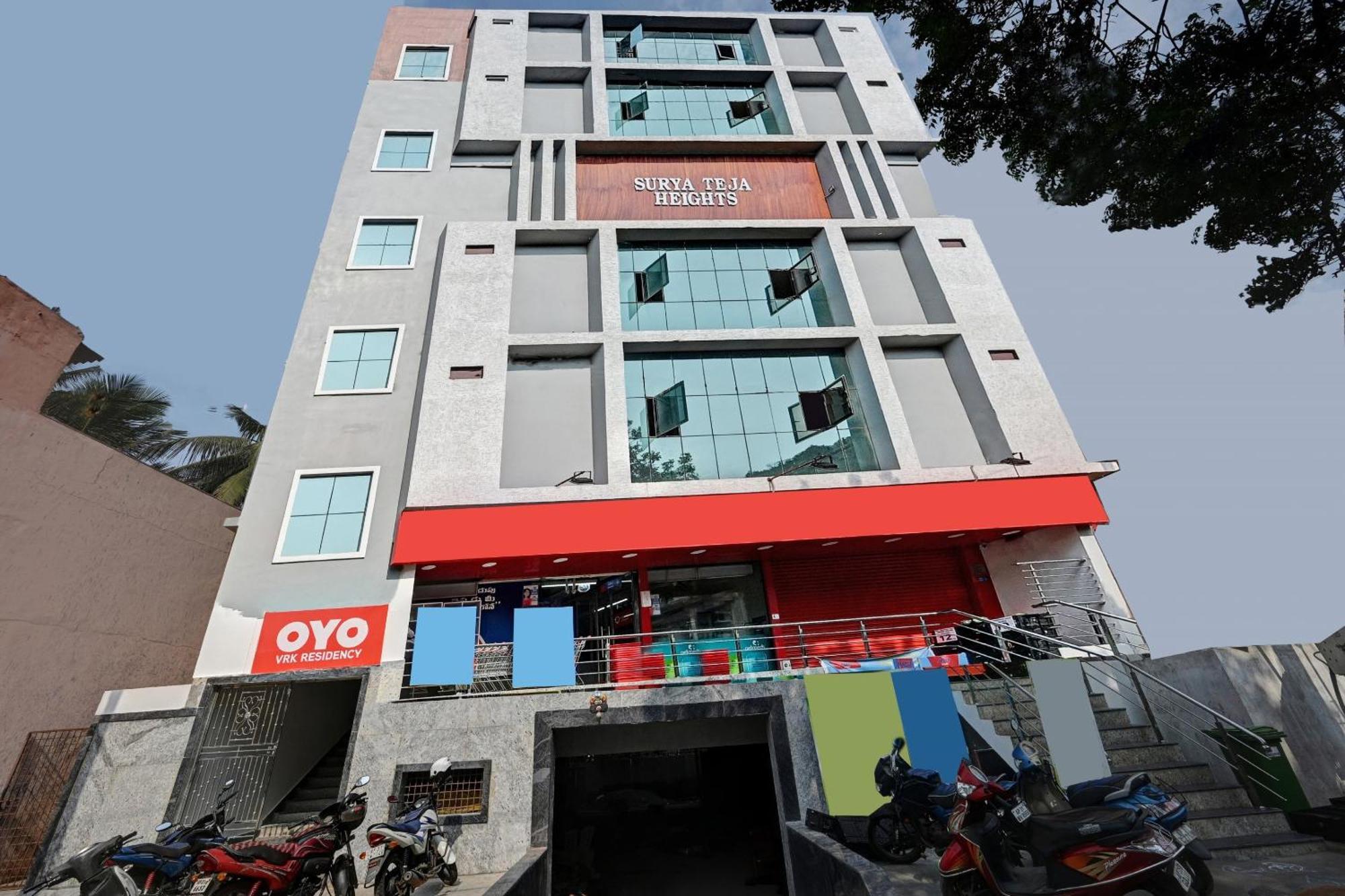 Kurmannapalem Hotel O Vrk Residency מראה חיצוני תמונה
