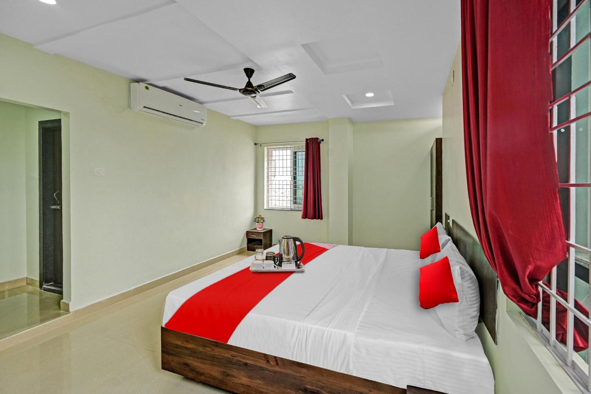 Kurmannapalem Hotel O Vrk Residency מראה חיצוני תמונה