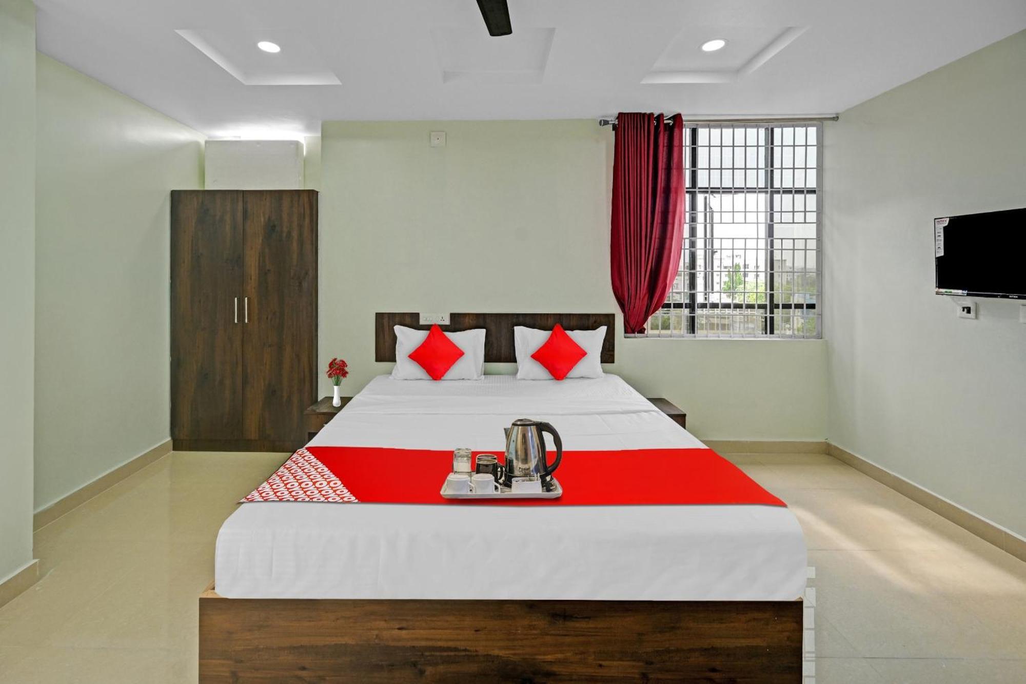 Kurmannapalem Hotel O Vrk Residency מראה חיצוני תמונה