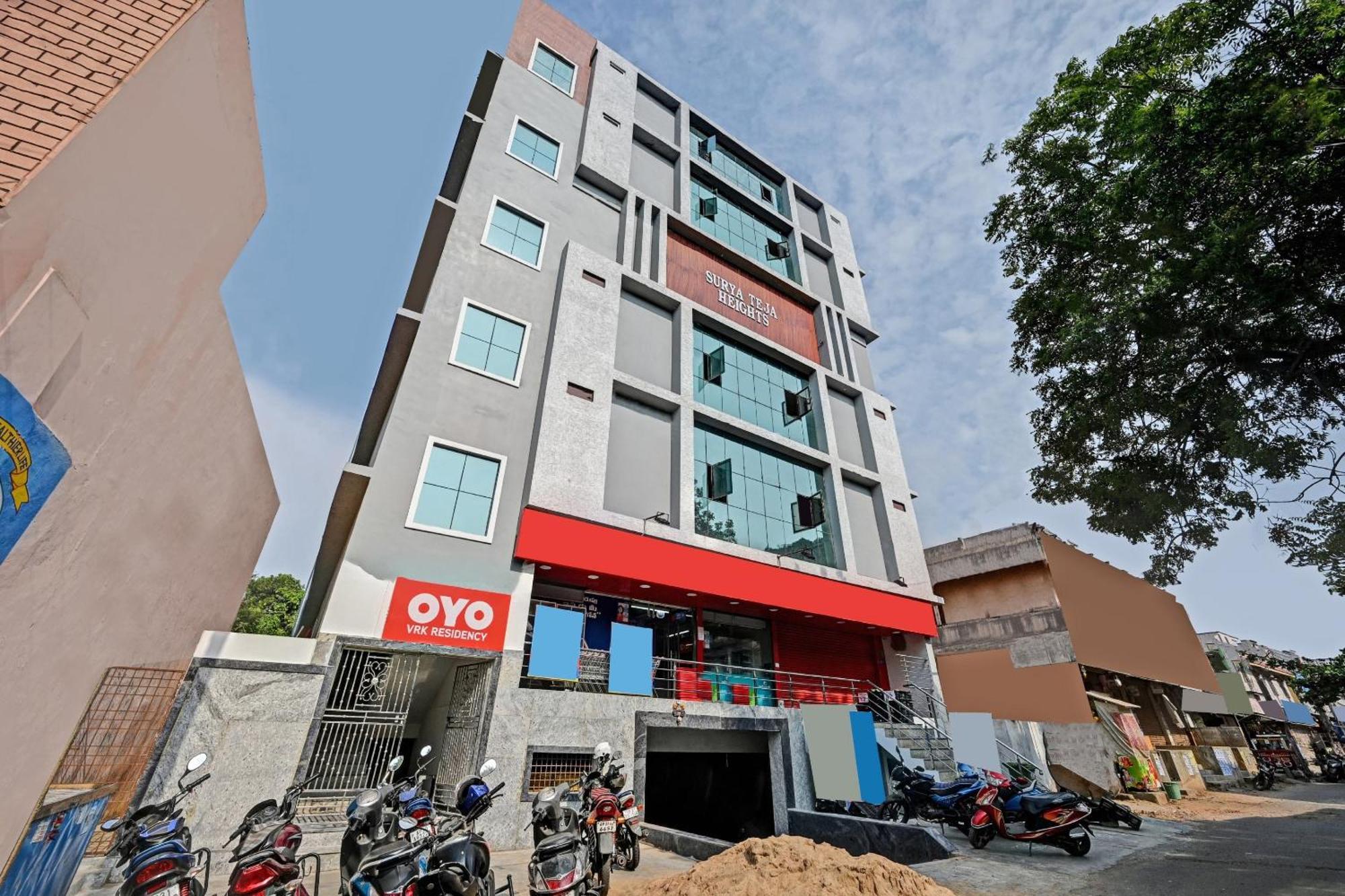 Kurmannapalem Hotel O Vrk Residency מראה חיצוני תמונה