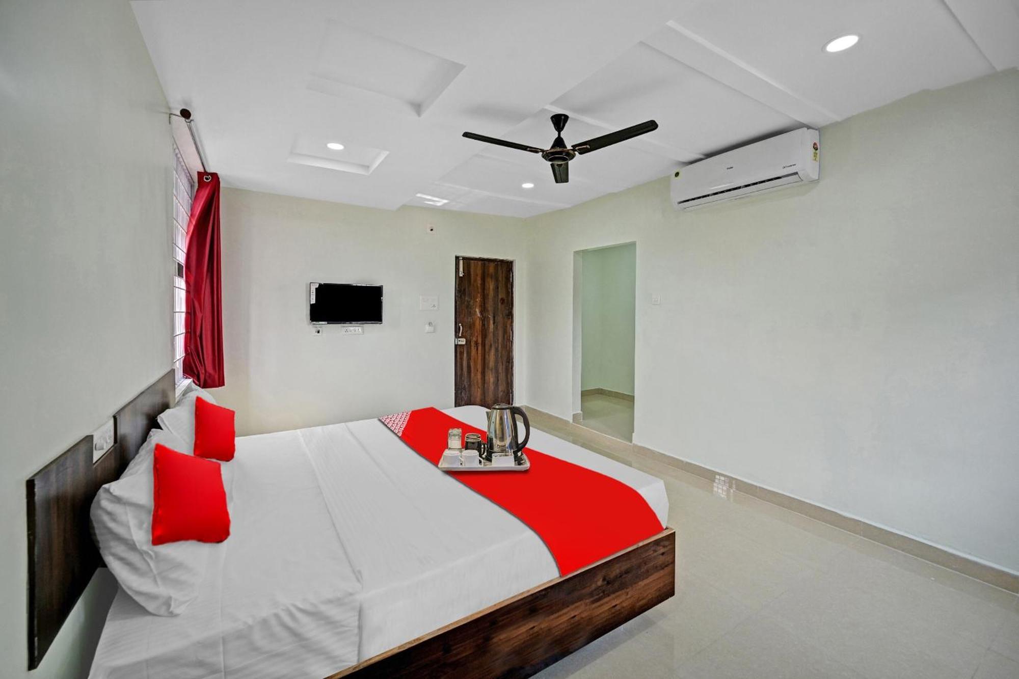 Kurmannapalem Hotel O Vrk Residency מראה חיצוני תמונה